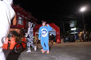 BIB: 
                            <button type="button" onclick="openModal(26262893)" class="btn btn-primary btn-sm float-right btn-popup" data-toggle="modal" data-target=".modal-high-quality">
                        <i class="fas fa-shopping-cart"></i> Add to Cart
                    </button>
                                            <button type="button" onclick="isThisMe(26262893, true)" class="btn btn-success btn-sm float-right btn-popup btn-isme hidden" data-toggle="tooltip" data-placement="bottom" title="นี่คือรูปของคุณใช่ไหม คลิกที่นี่เพื่อเอาเข้าอัลบั้ม">
                        <i class="fas fa-plus"></i> Add to album
                    </button>
                    <button type="button" onclick="isThisMe(26262893, false)" class="btn btn-warning btn-sm float-right btn-popup btn-isnotme hidden">
                        <i class="fas fa-ban"></i> Remove from album
                    </button>